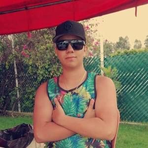 Meet your Posher, Cesar